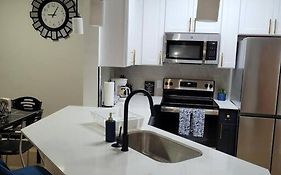 South Charlotte'S Cozy & Modern